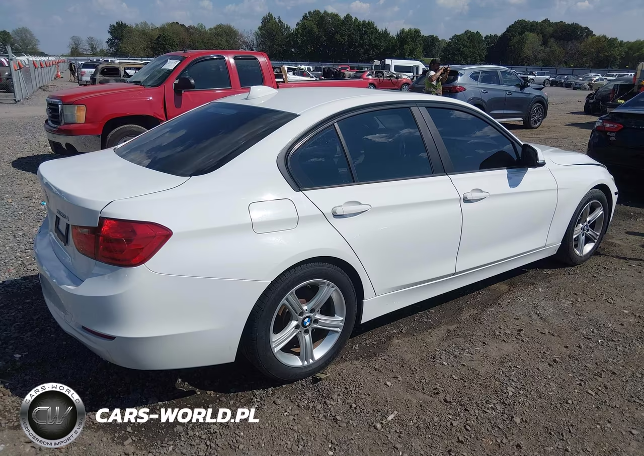 2015 BMW 3 Series 328I VIN:WBA3A5G55FNS87384 - 4
