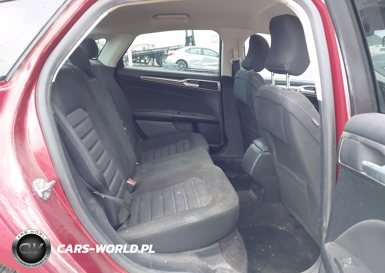 2017 Ford Fusion S VIN:3FA6P0G72HR413127 - 8