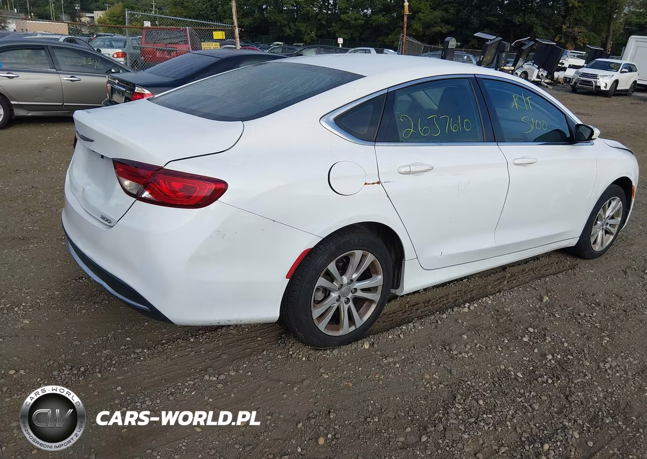 2016 Chrysler 200 Limited VIN:1C3CCCAB0GN162279 - 4