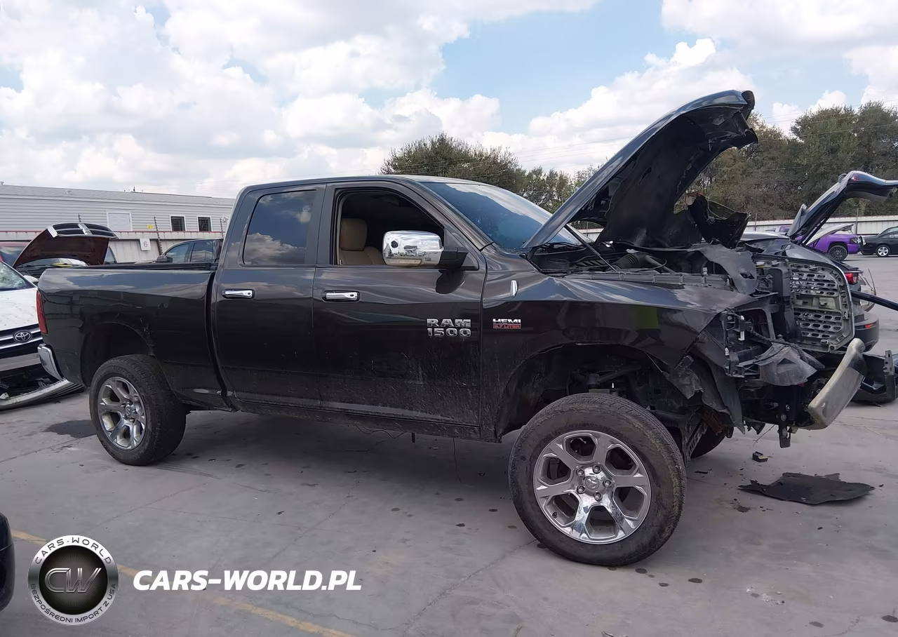 2017 Ram 1500 Laramie 4X4 6'4 Box VIN:1C6RR7JT1HS555707 - 14