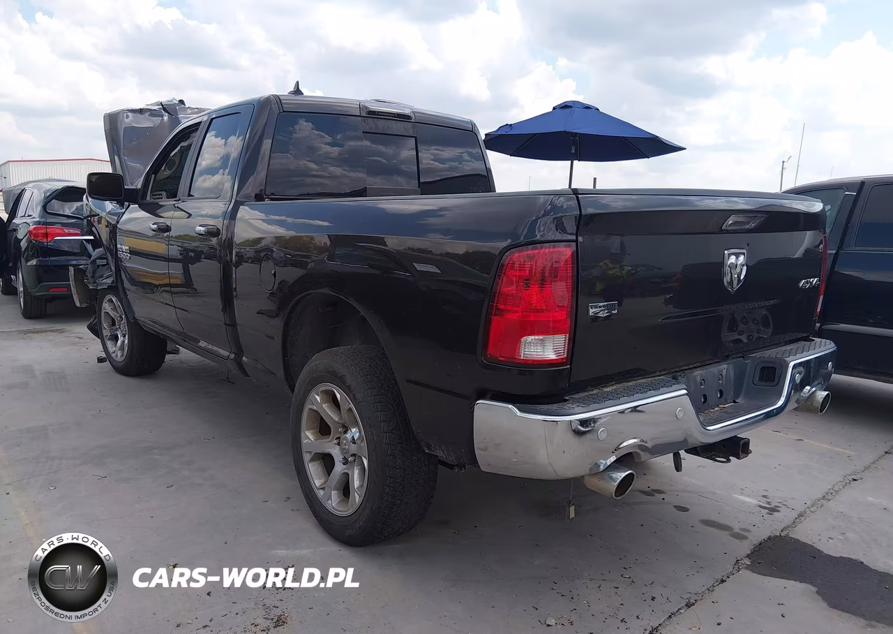 2017 Ram 1500 Laramie 4X4 6'4 Box VIN:1C6RR7JT1HS555707 - 3
