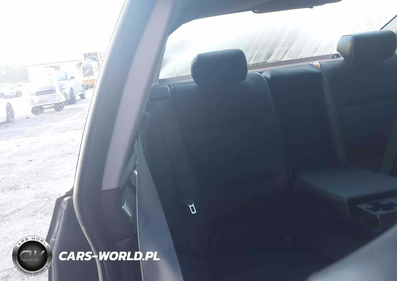 2012 BMW 335I VIN:WBAKG7C55CE803184 - 8