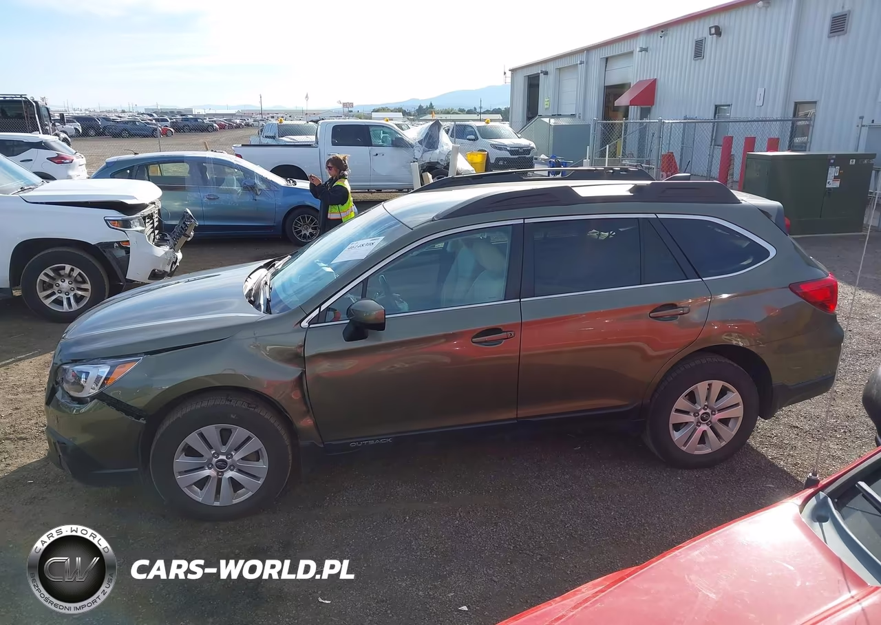 2017 Subaru Outback 2.5I Premium VIN:4S4BSACC6H3308102 - 14