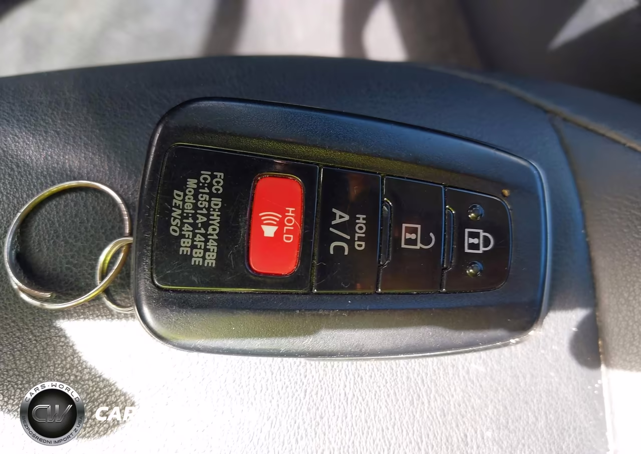 2020 Toyota Prius Prime Limited VIN:JTDKARFP1L3125929 - 11