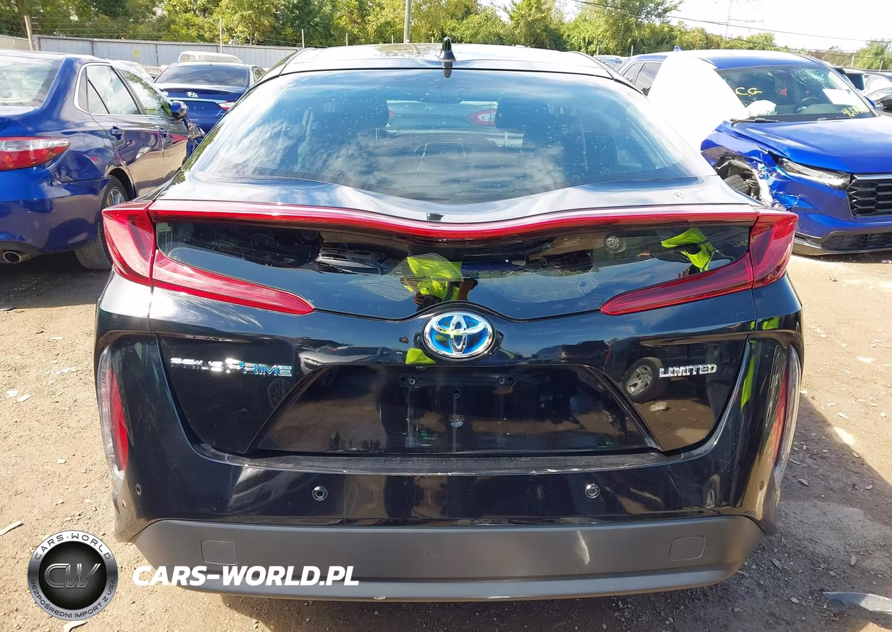 2020 Toyota Prius Prime Limited VIN:JTDKARFP1L3125929 - 17