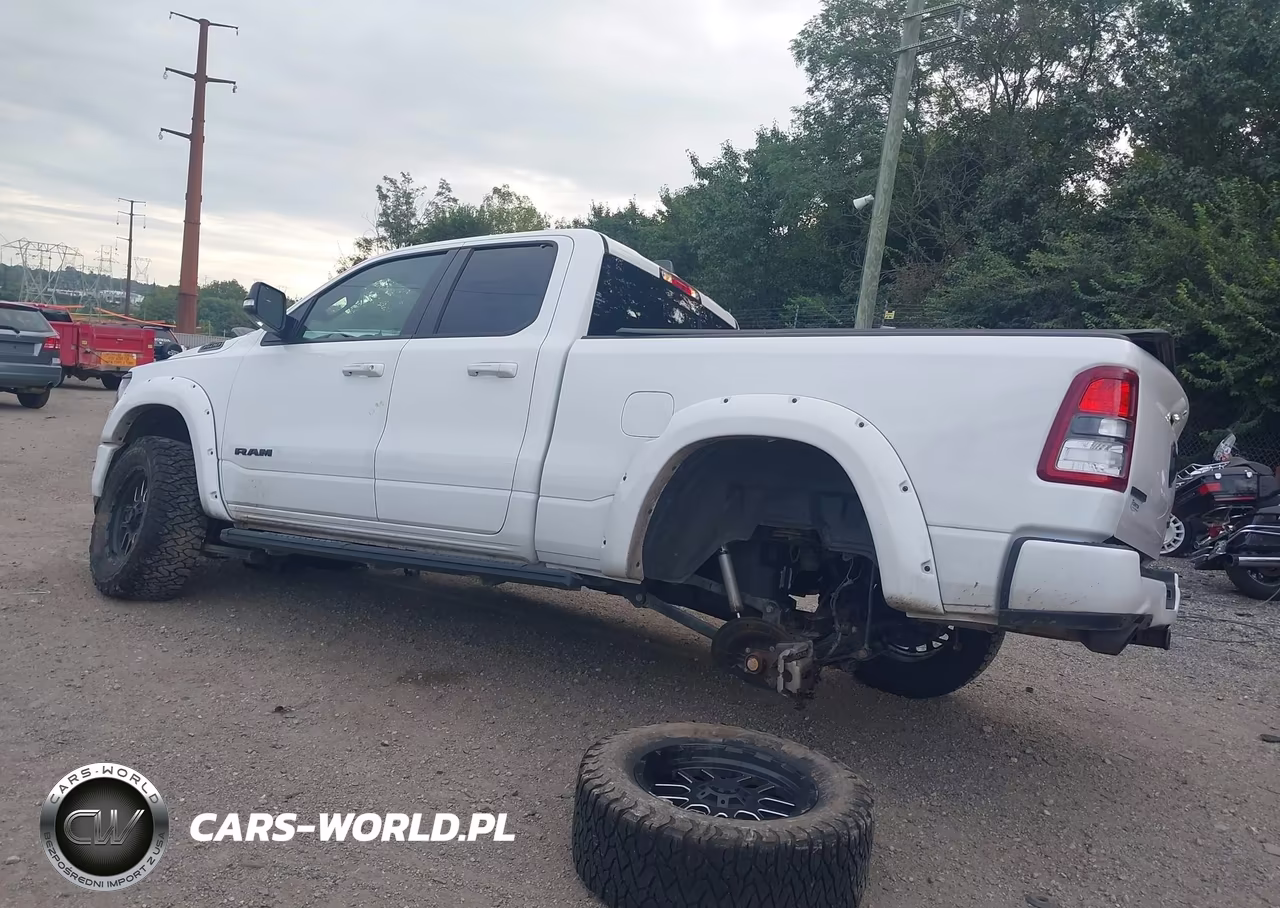 2022 Ram 1500 Big Horn 4X4 6'4 Box VIN:1C6SRFBT0NN236349 - 3