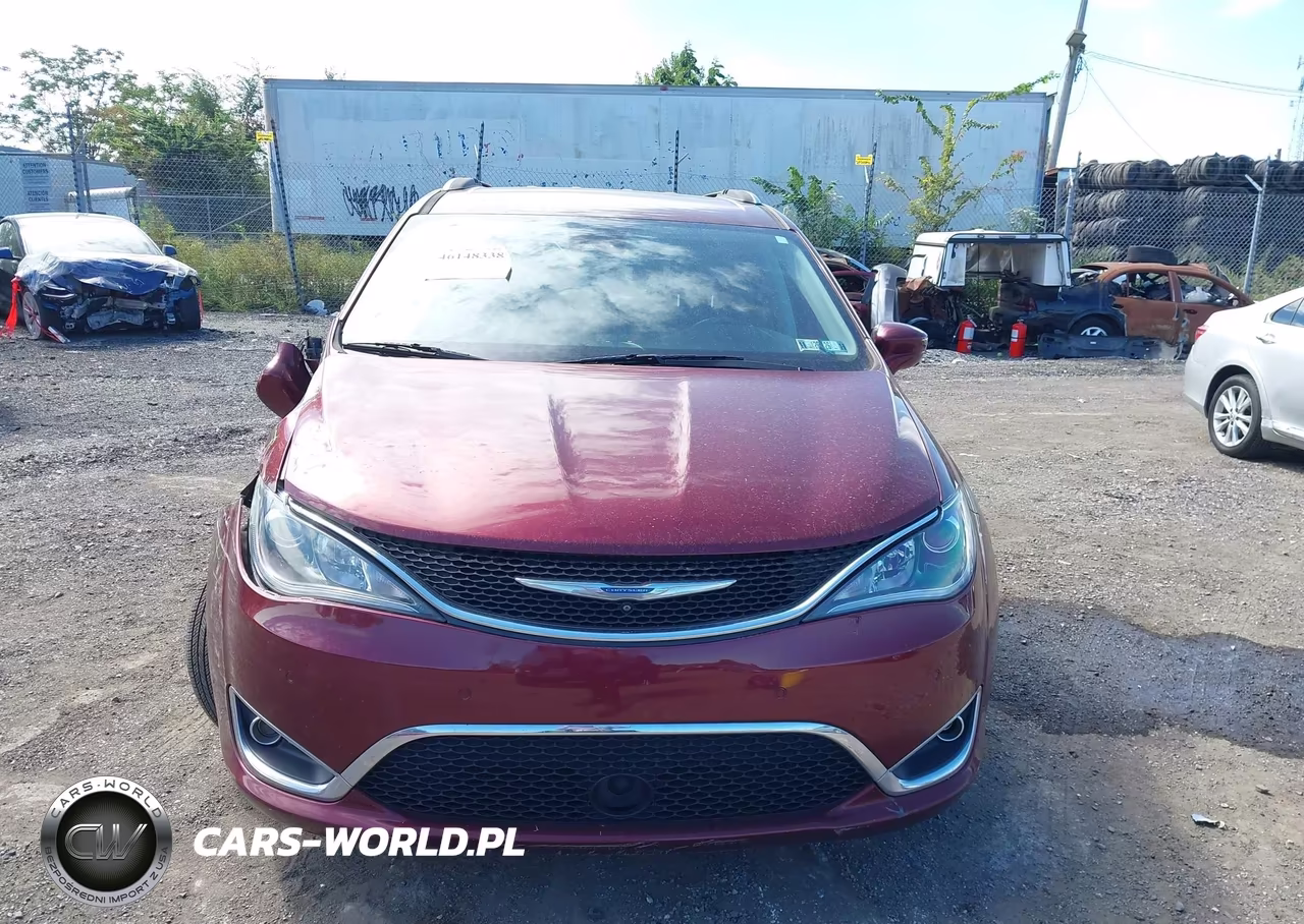 2018 Chrysler Pacifica Touring L VIN:2C4RC1BG6JR127356 - 12