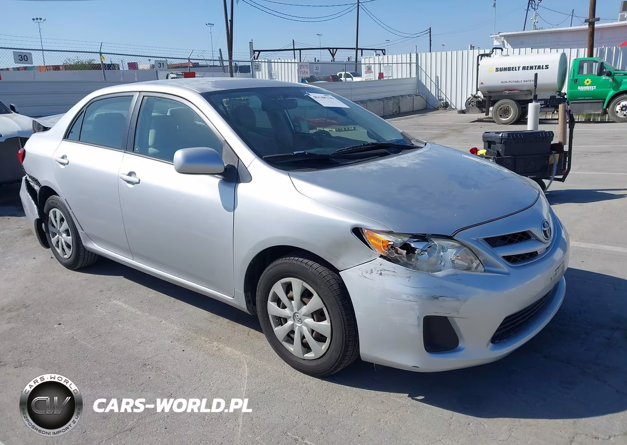 2011 Toyota Corolla Le – zdjęcie 1 z 17