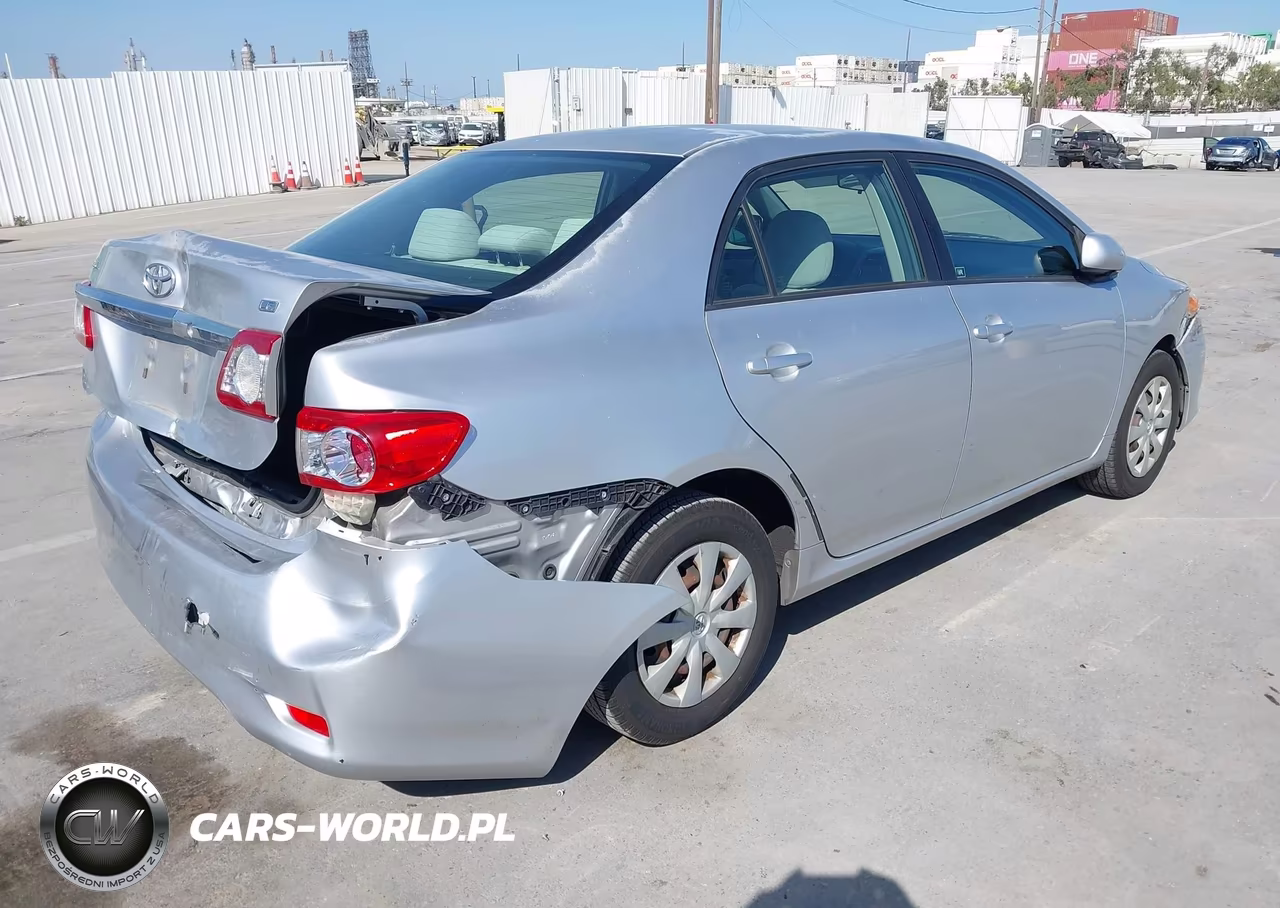 2011 Toyota Corolla Le VIN:JTDBU4EE3BJ101880 - 4