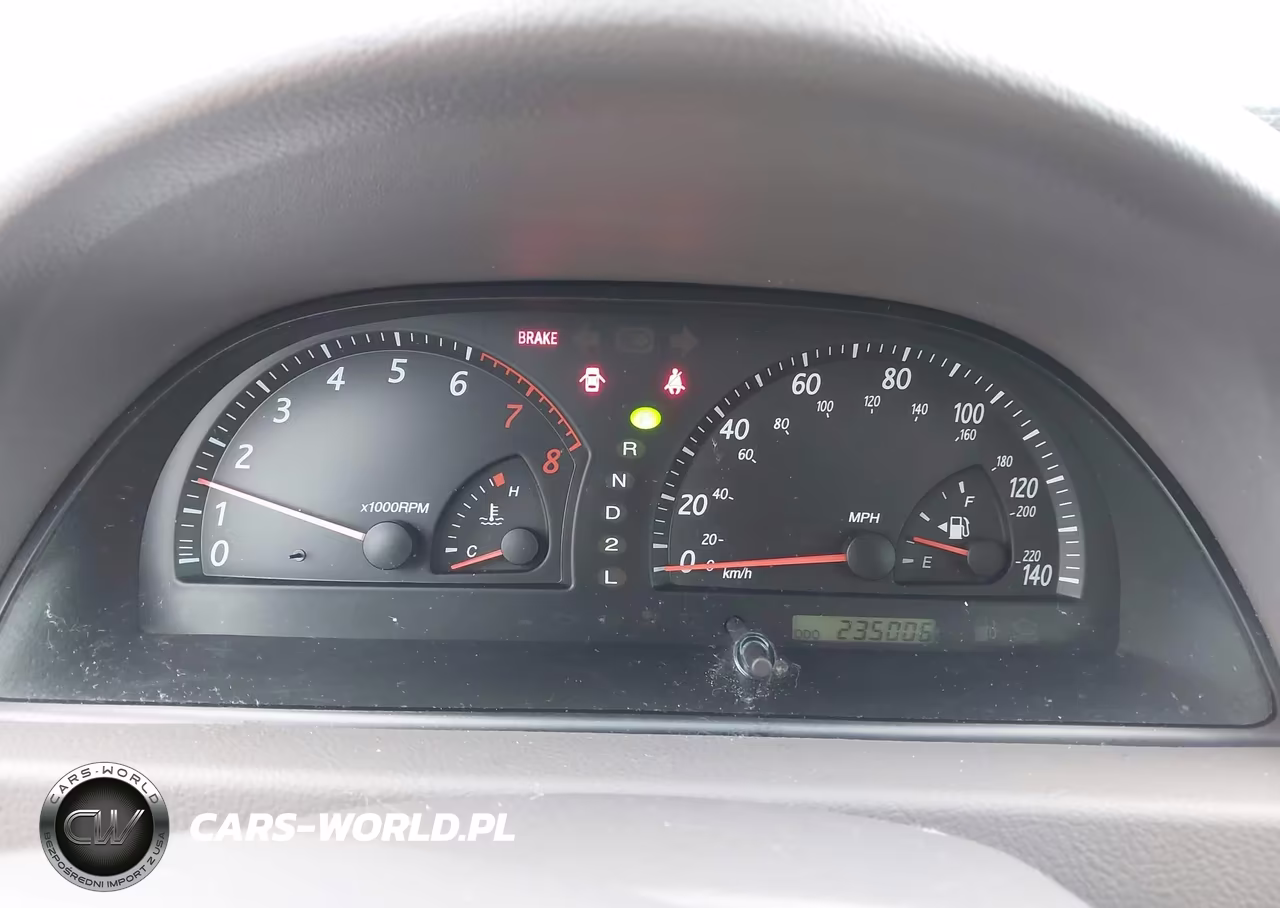 2002 Toyota Camry Xle VIN:JTDBE32K320113289 - 7