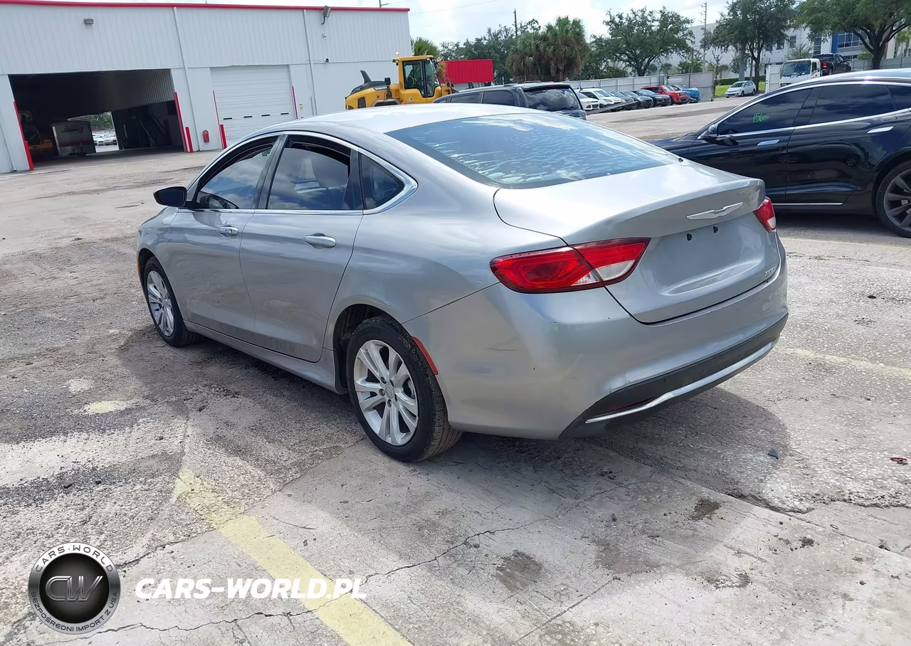 2015 Chrysler 200 Limited VIN:1C3CCCAB5FN679091 - 3