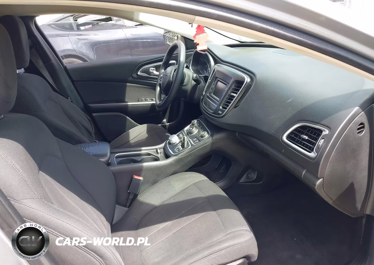 2015 Chrysler 200 Limited VIN:1C3CCCAB5FN679091 - 5