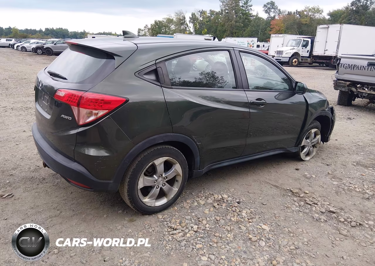2018 Honda Hr-V Lx VIN:3CZRU6H31JM715097 - 4