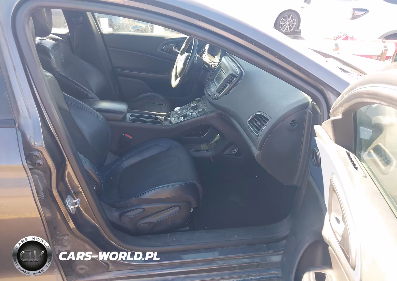 2015 Chrysler 200 S VIN:1C3CCCBB0FN682396 - 5