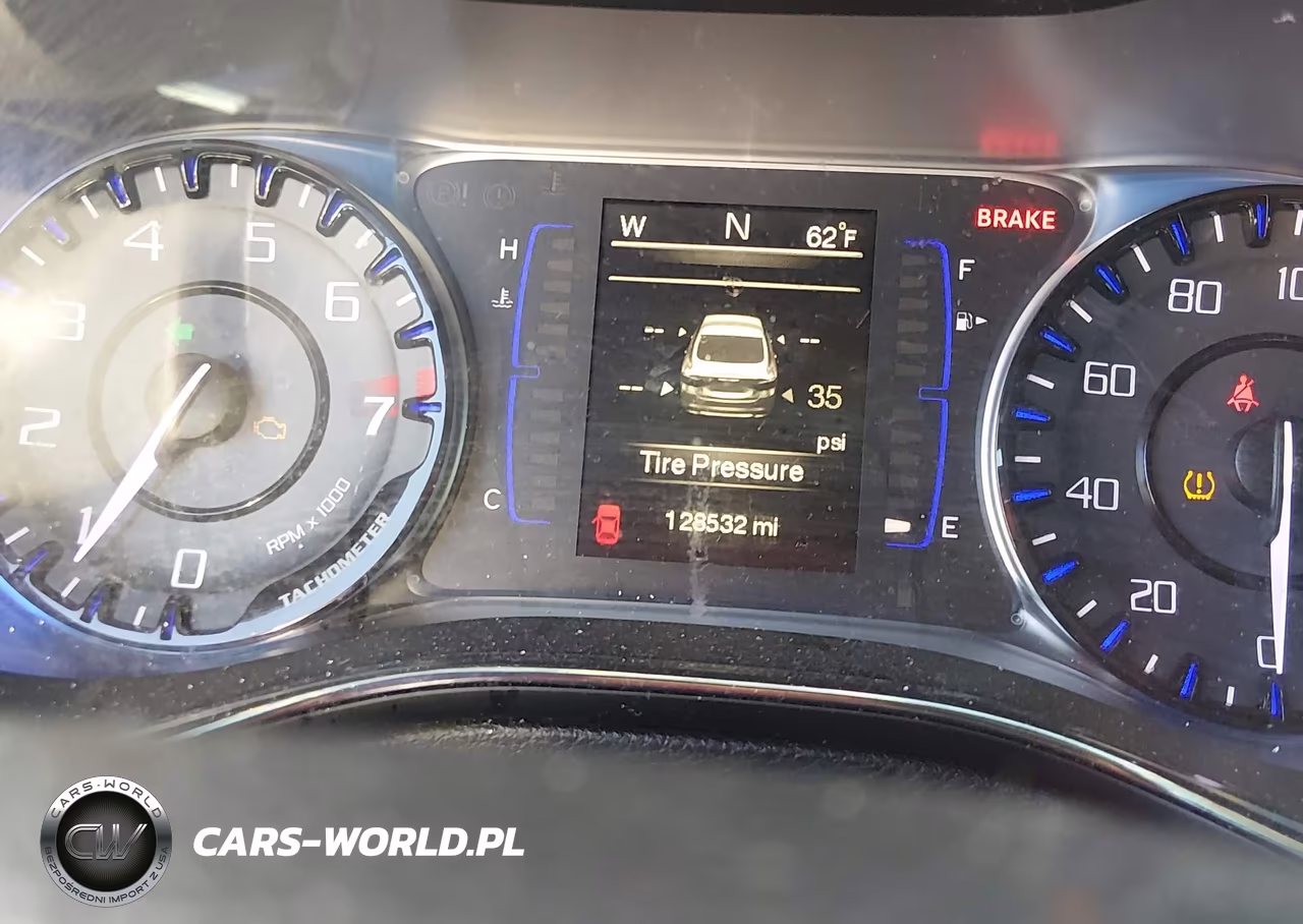 2015 Chrysler 200 S VIN:1C3CCCBGXFN518164 - 7