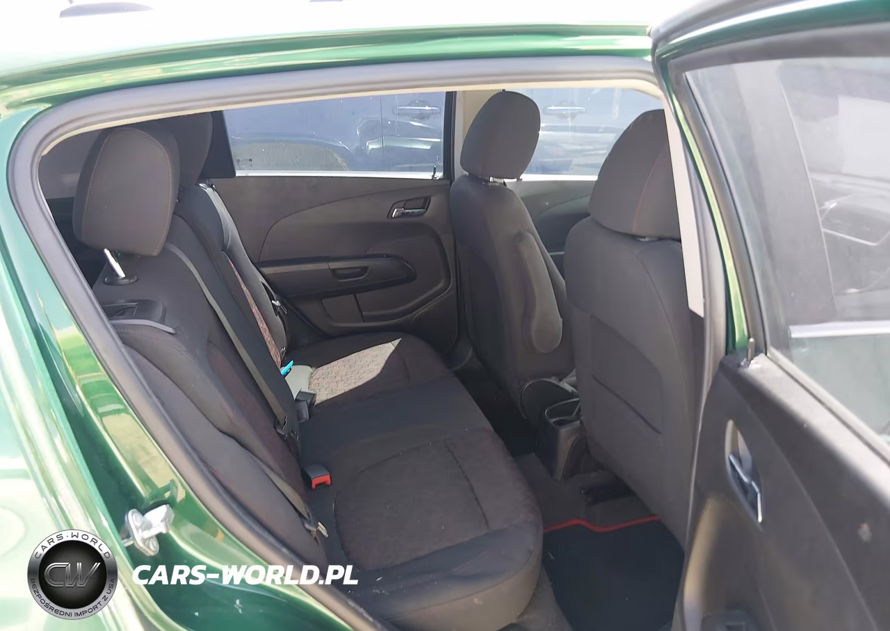 2018 Chevrolet Sonic Lt Auto VIN:1G1JD6SH6J4104350 - 8