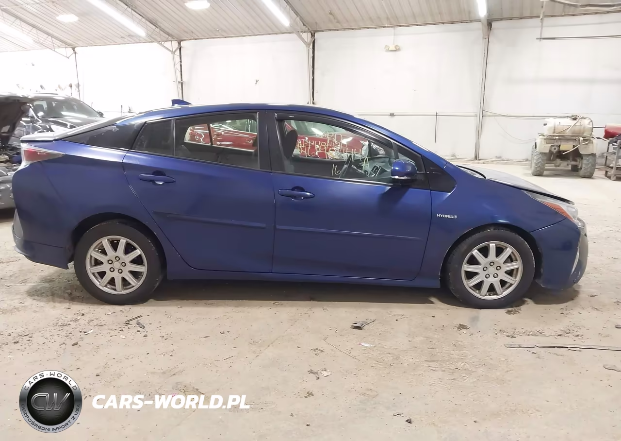 2016 Toyota Prius Four Touring VIN:JTDKARFU8G3524932 - 13