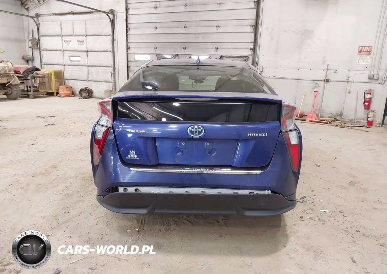 2016 Toyota Prius Four Touring VIN:JTDKARFU8G3524932 - 16