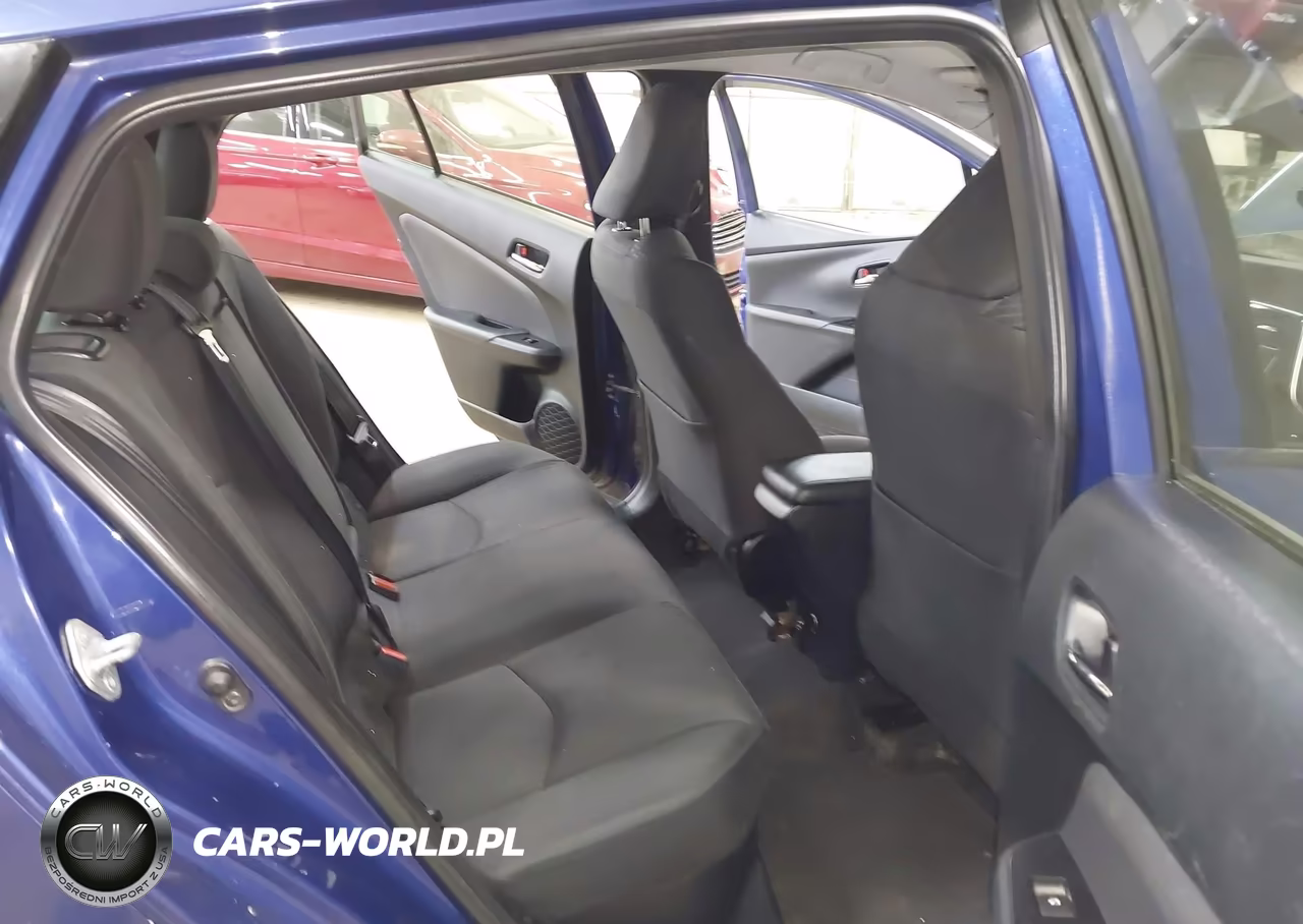 2016 Toyota Prius Four Touring VIN:JTDKARFU8G3524932 - 8