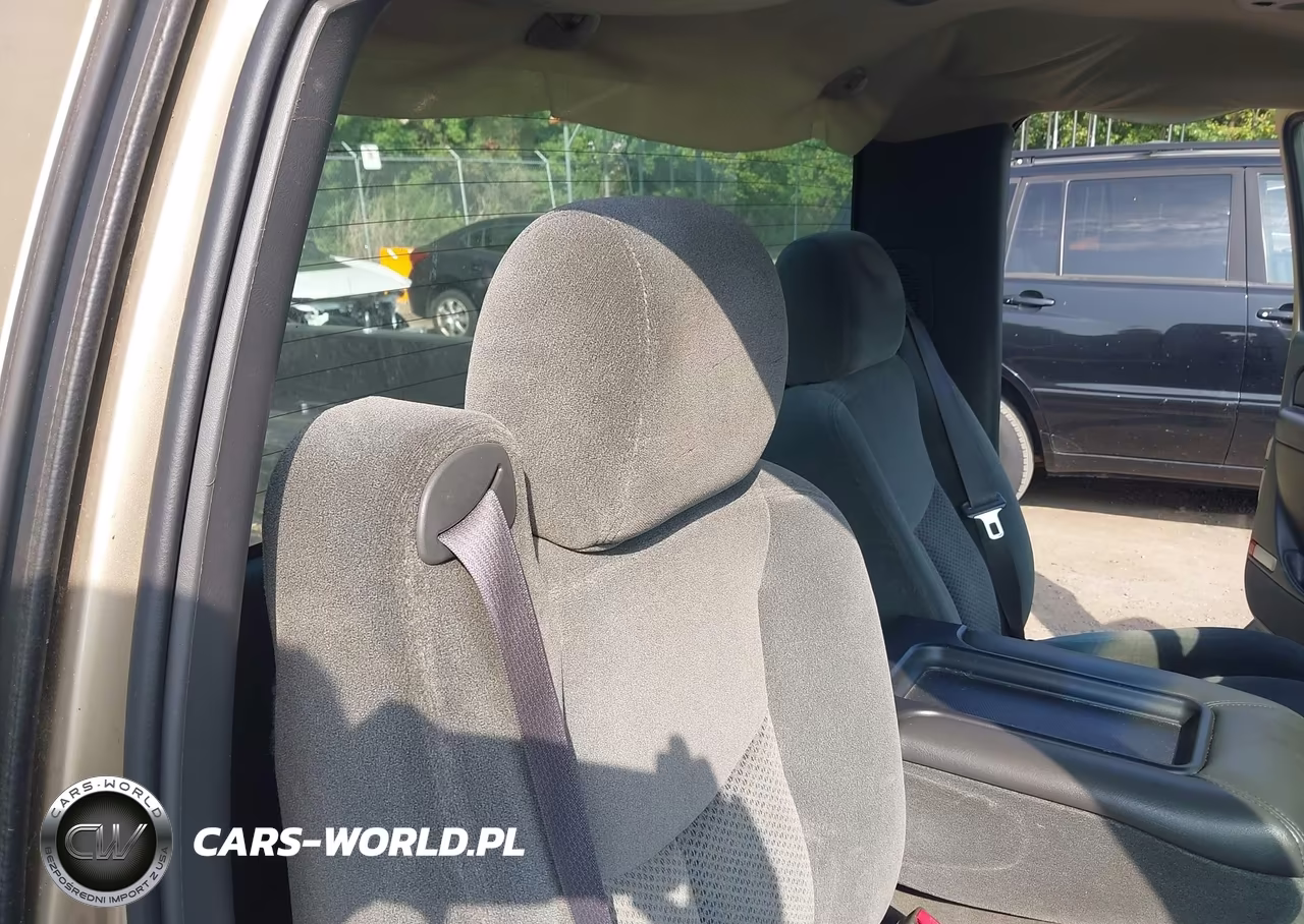 2004 Chevrolet Silverado 1500 Ls VIN:1GCEC14V24E182169 - 8