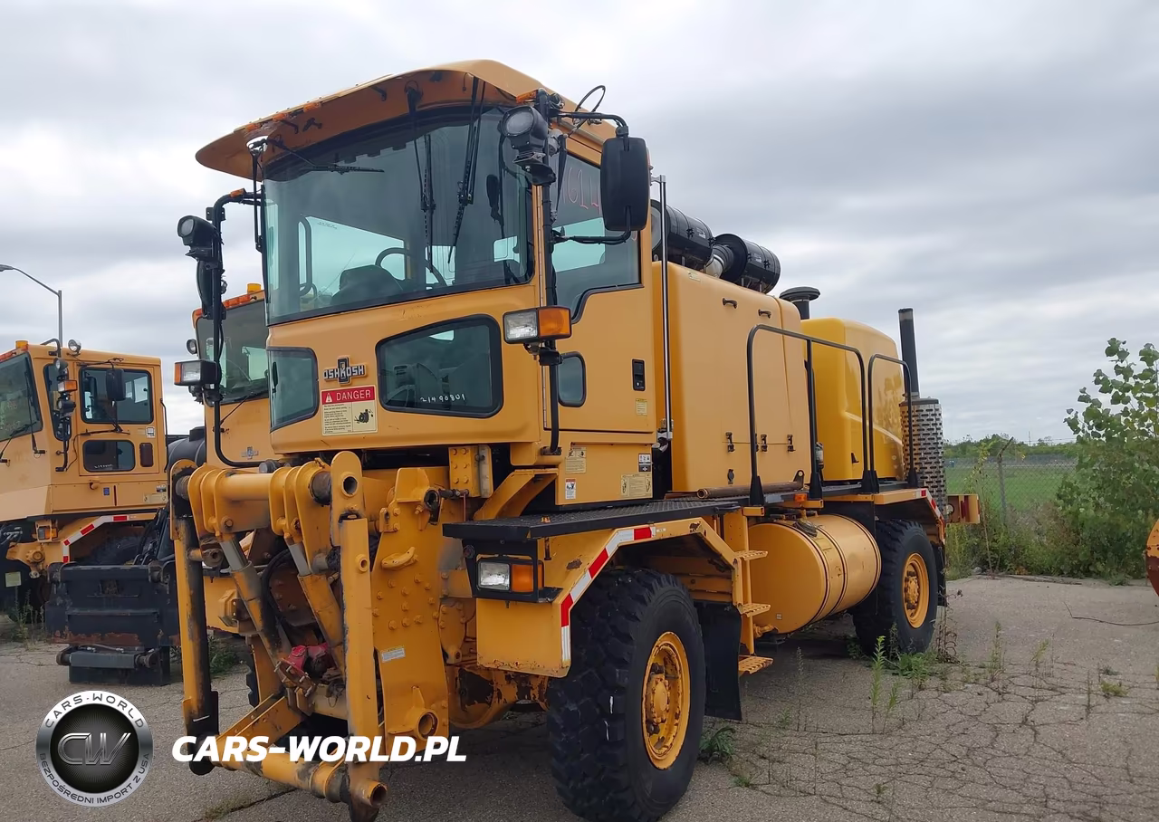 2008 Oshkosh Motor Truck Co. Chassis H VIN:10TBFAP158S102630 - 2