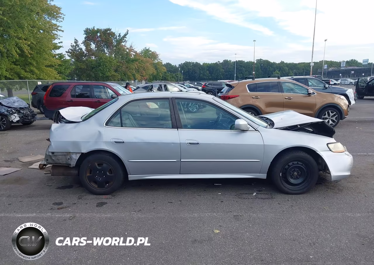 2002 Honda Accord 3.0 Ex VIN:1HGCG16542A080502 - 13