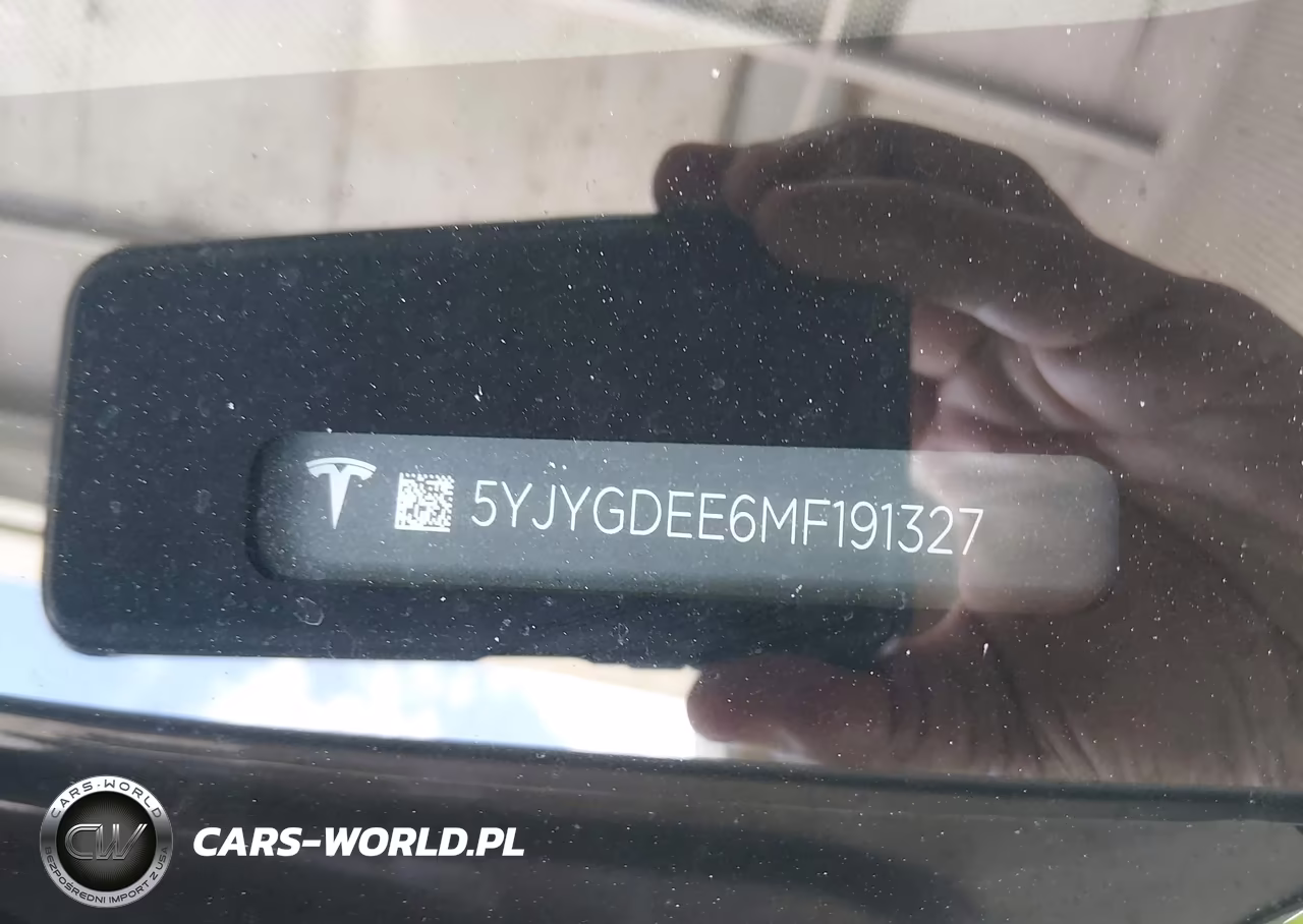 2021 Tesla Model Y Long Range VIN:5YJYGDEE6MF191327 - 9