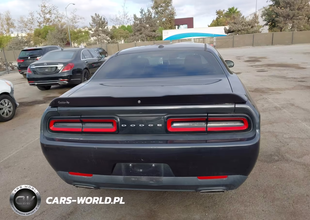 2019 Dodge Challenger Sxt VIN:2C3CDZAG8KH606733 - 16