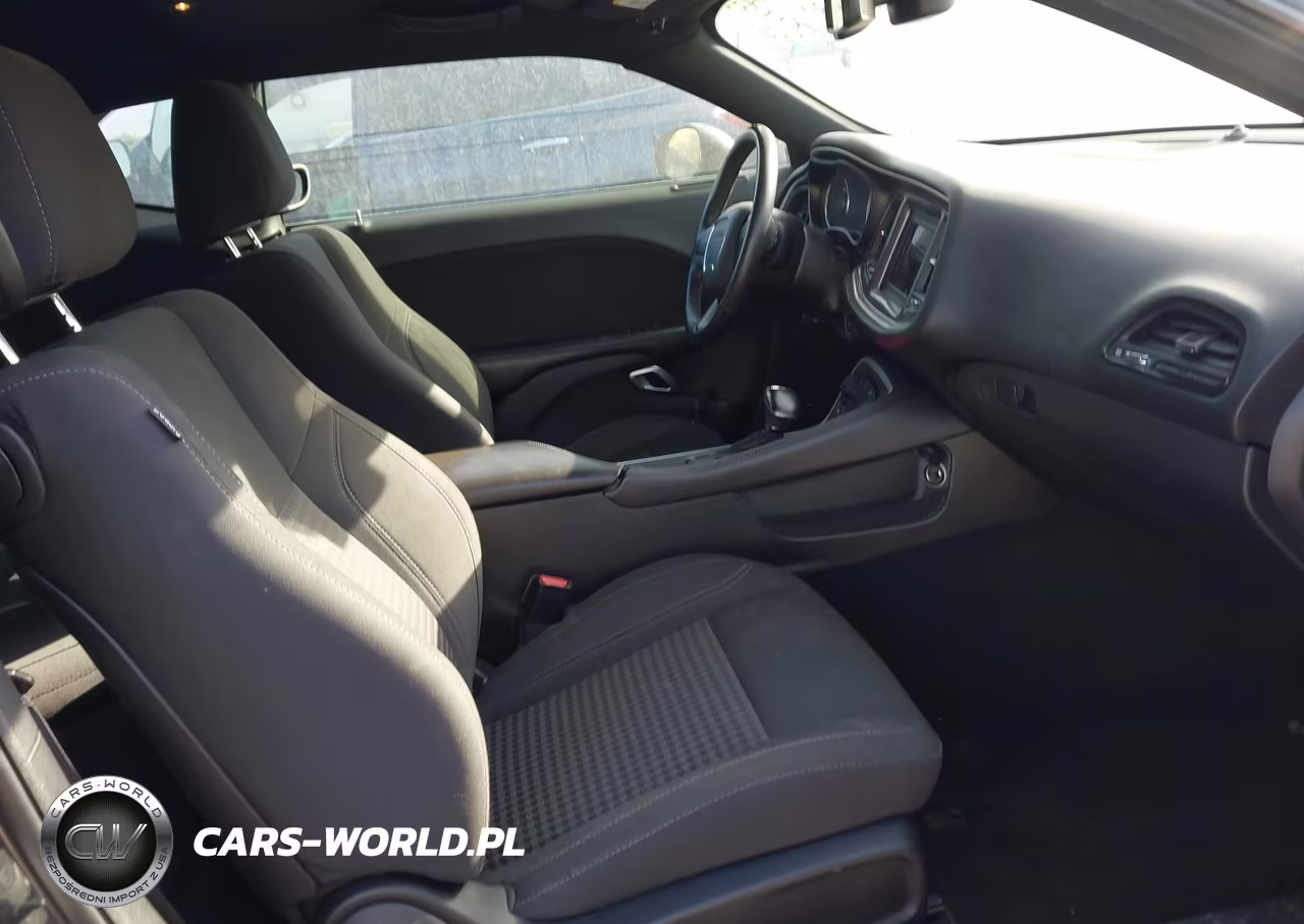 2019 Dodge Challenger Sxt VIN:2C3CDZAG8KH606733 - 5