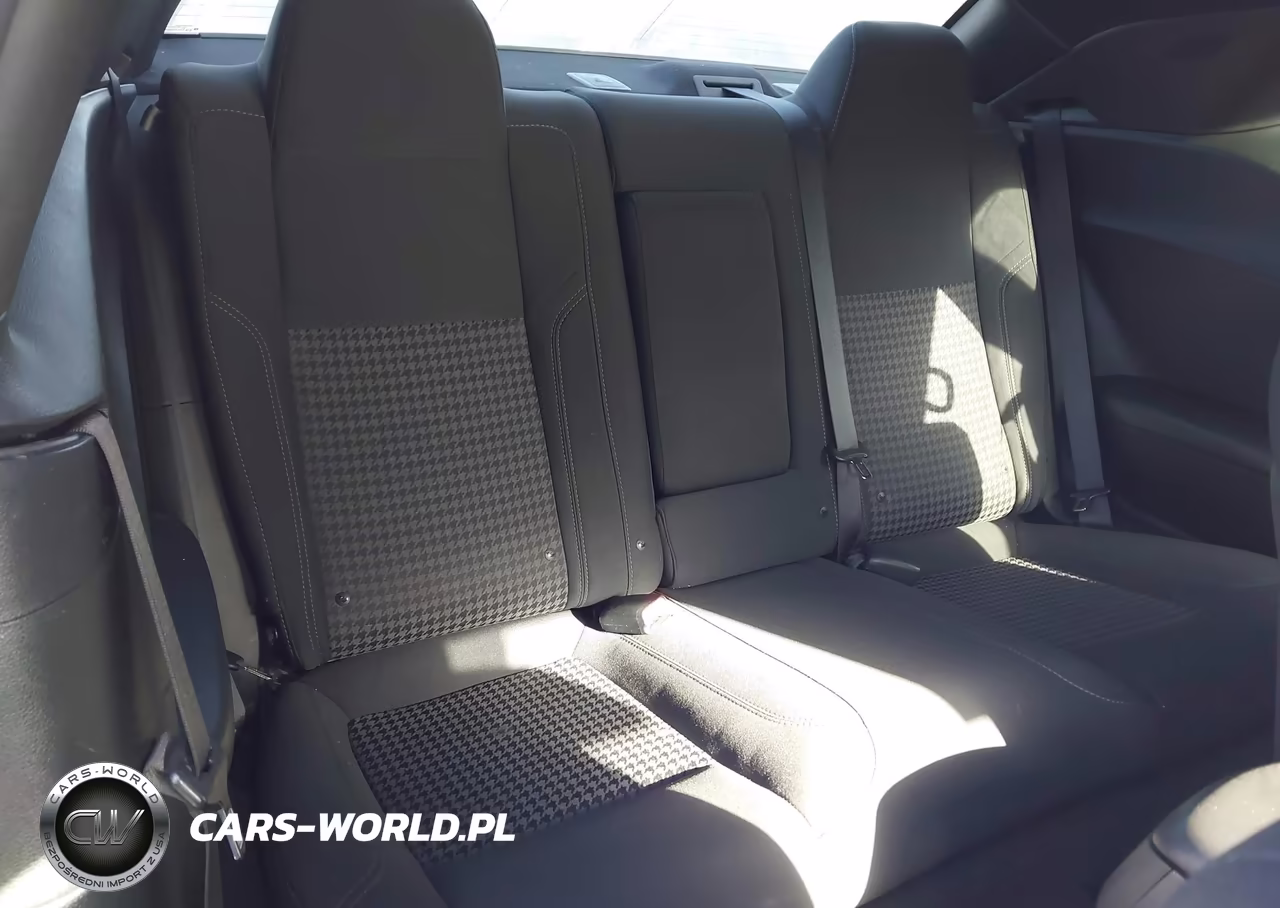 2019 Dodge Challenger Sxt VIN:2C3CDZAG8KH606733 - 8