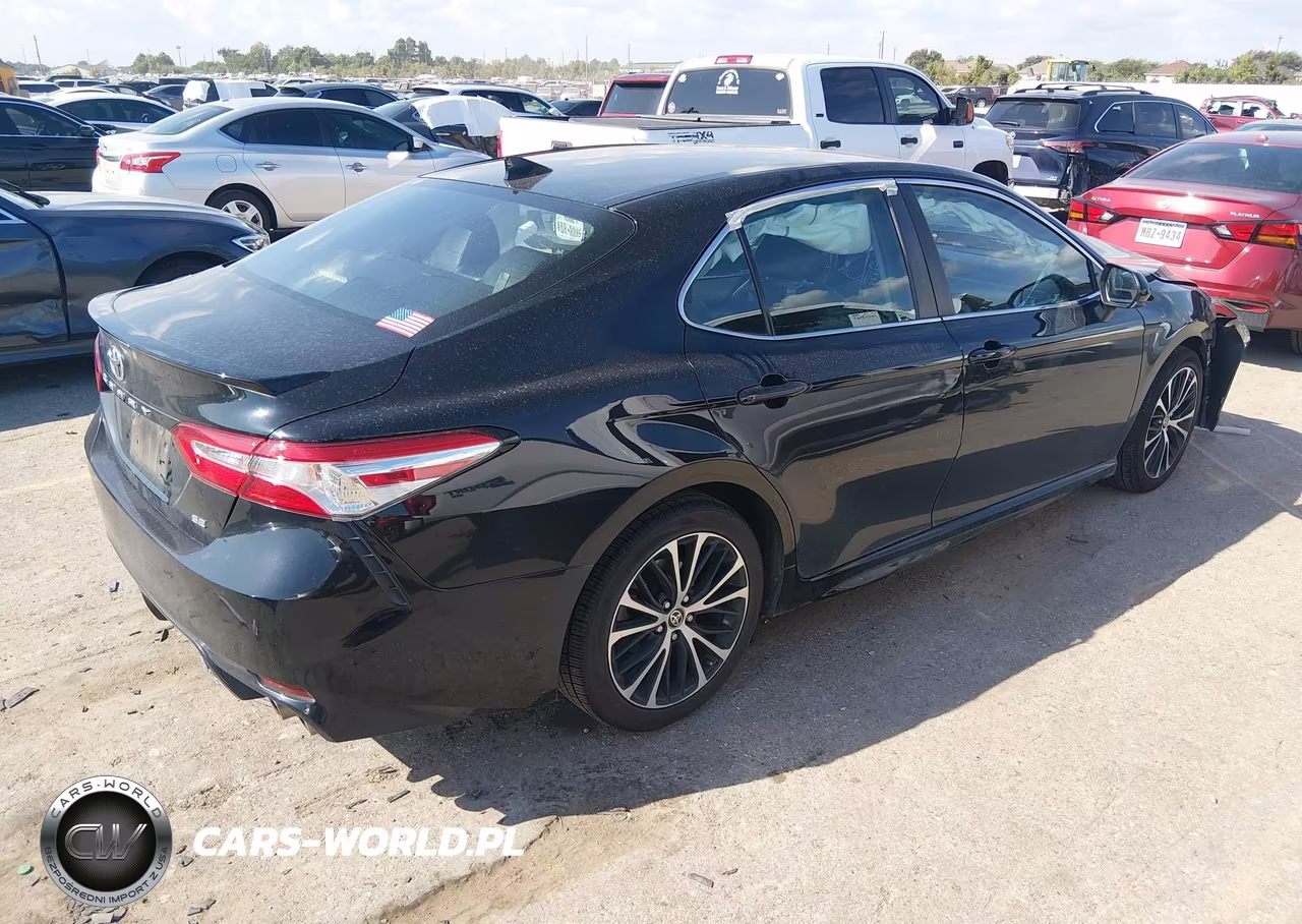 2020 Toyota Camry Se VIN:4T1G11AK6LU382545 - 4