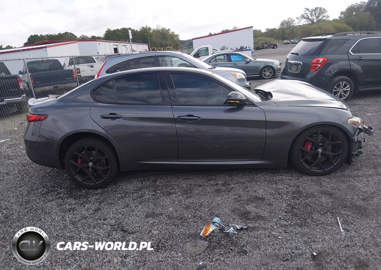 2021 Alfa Romeo Giulia Ti VIN:ZARFANBN9M7649599 - 13