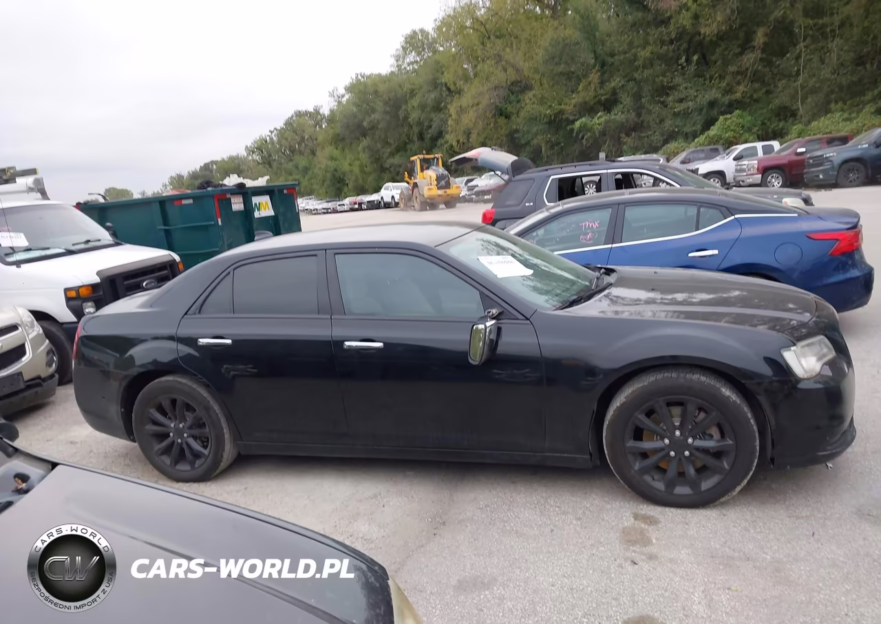2018 Chrysler 300 Limited Awd VIN:2C3CCAKG9JH177541 - 13