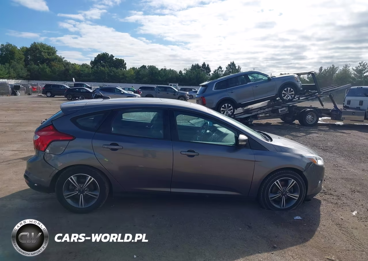 2014 Ford Focus Se VIN:1FADP3K23EL380704 - 13