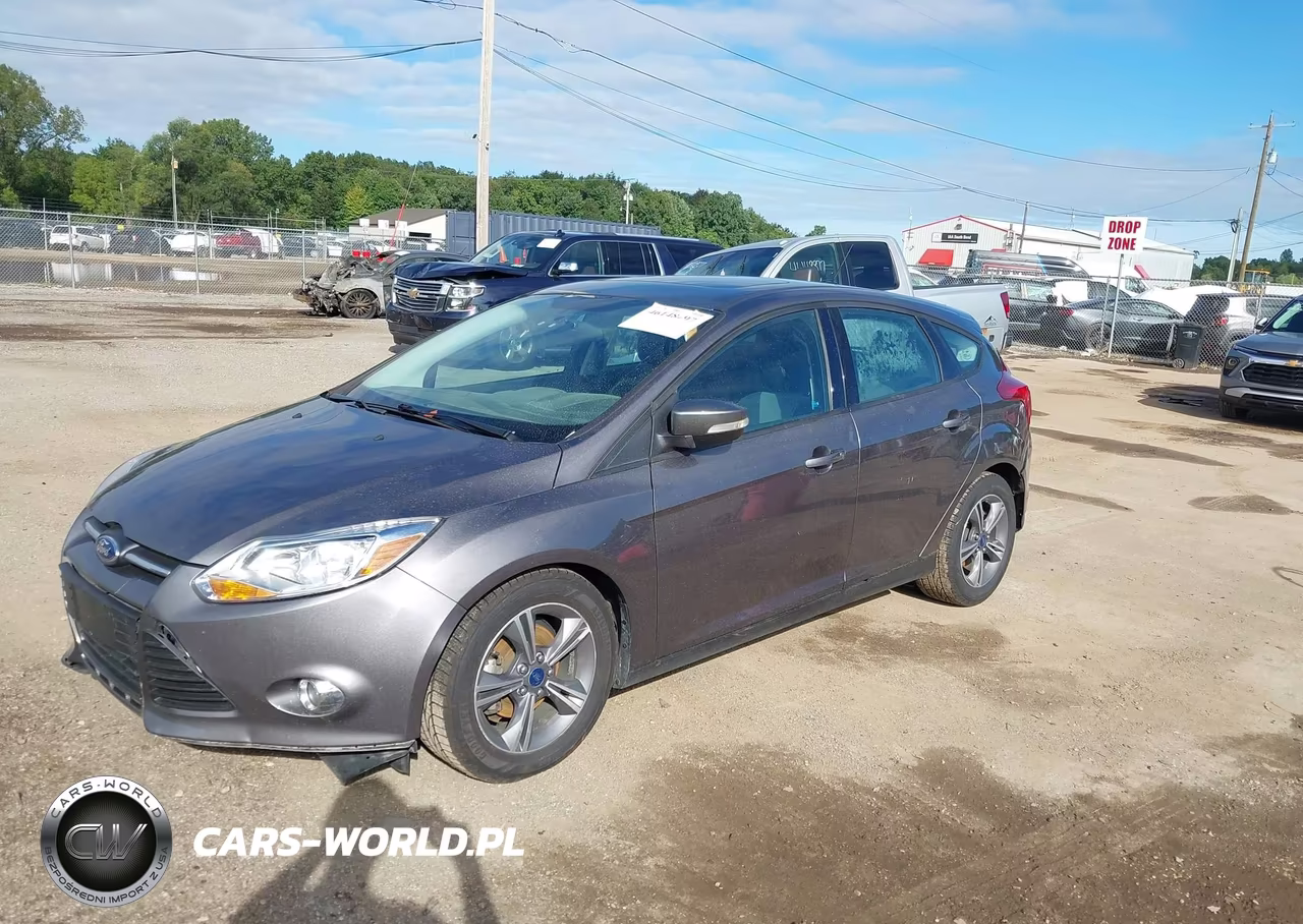 2014 Ford Focus Se VIN:1FADP3K23EL380704 - 2
