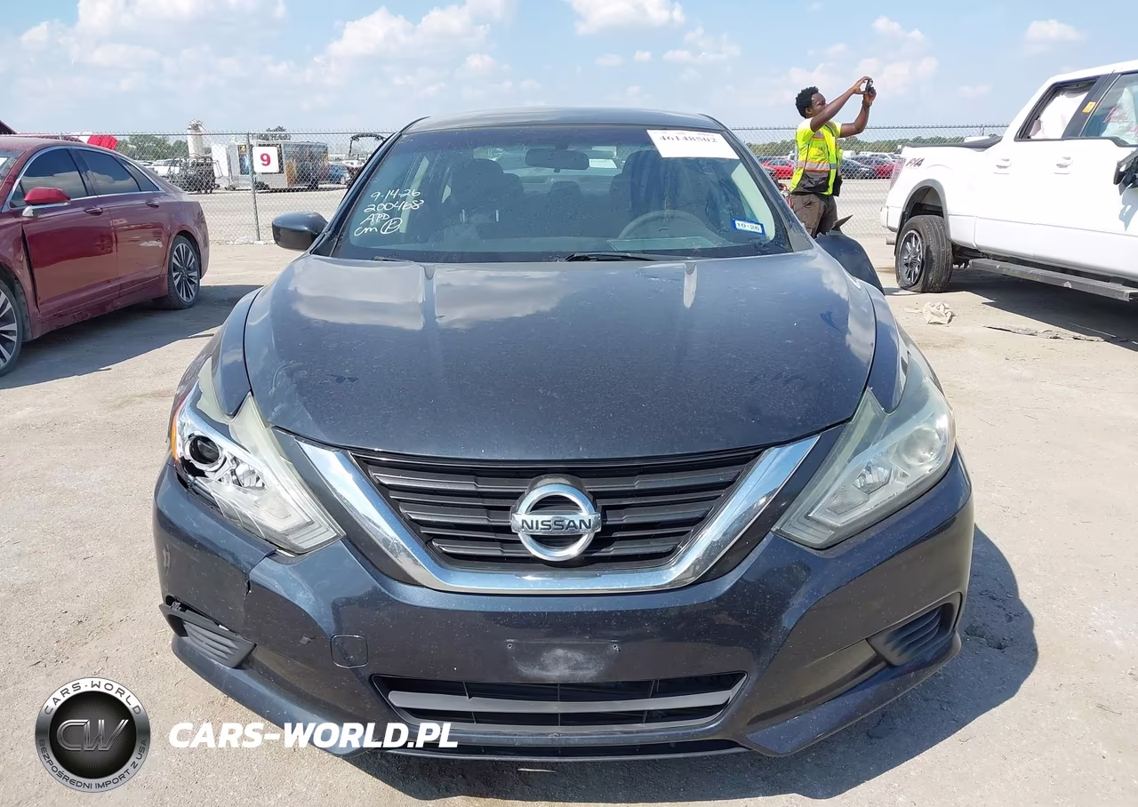 2017 Nissan Altima 2.5 S VIN:1N4AL3AP4HN337848 - 11