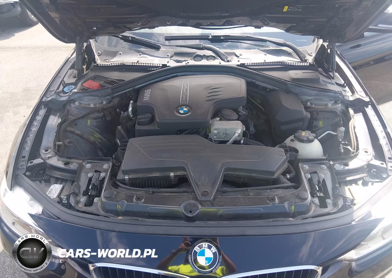 2018 BMW 320I xDrive VIN:WBA8E5G52JNV02237 - 10