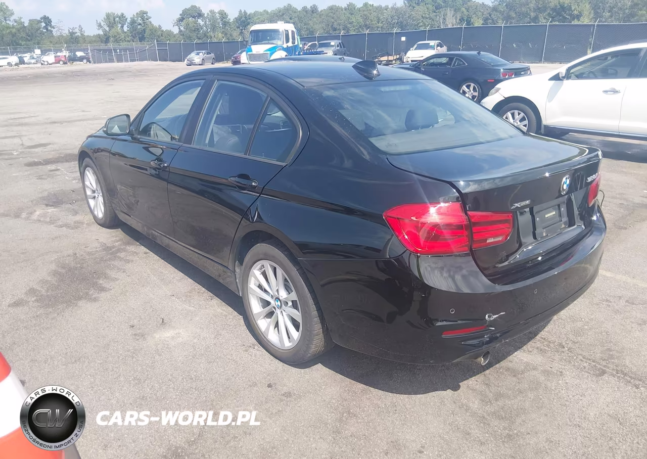 2018 BMW 320I xDrive VIN:WBA8E5G52JNV02237 - 3
