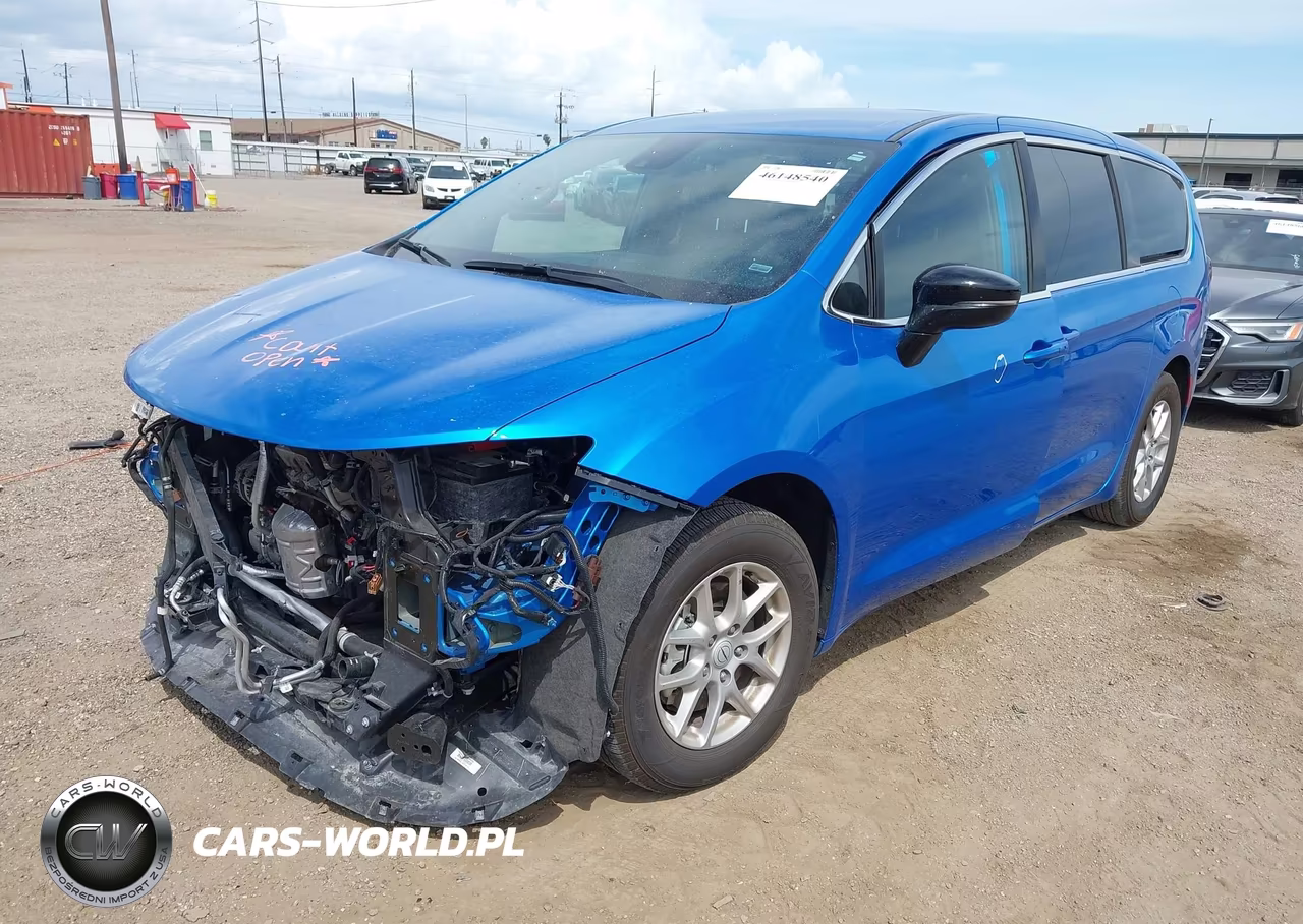 2026 Chrysler Pacifica Select VIN:2C4RC1BGXTR200618 - 2