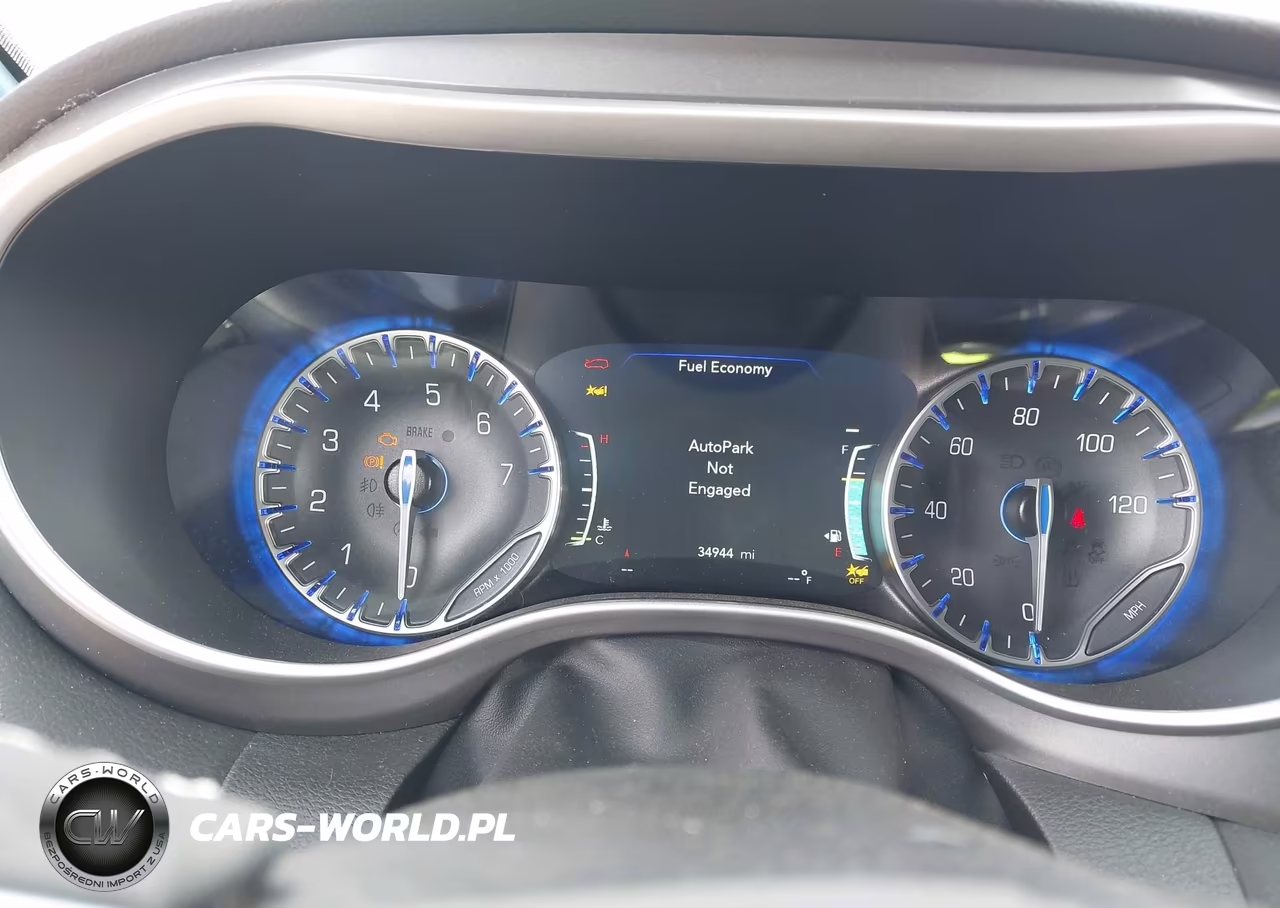 2026 Chrysler Pacifica Select VIN:2C4RC1BGXTR200618 - 7