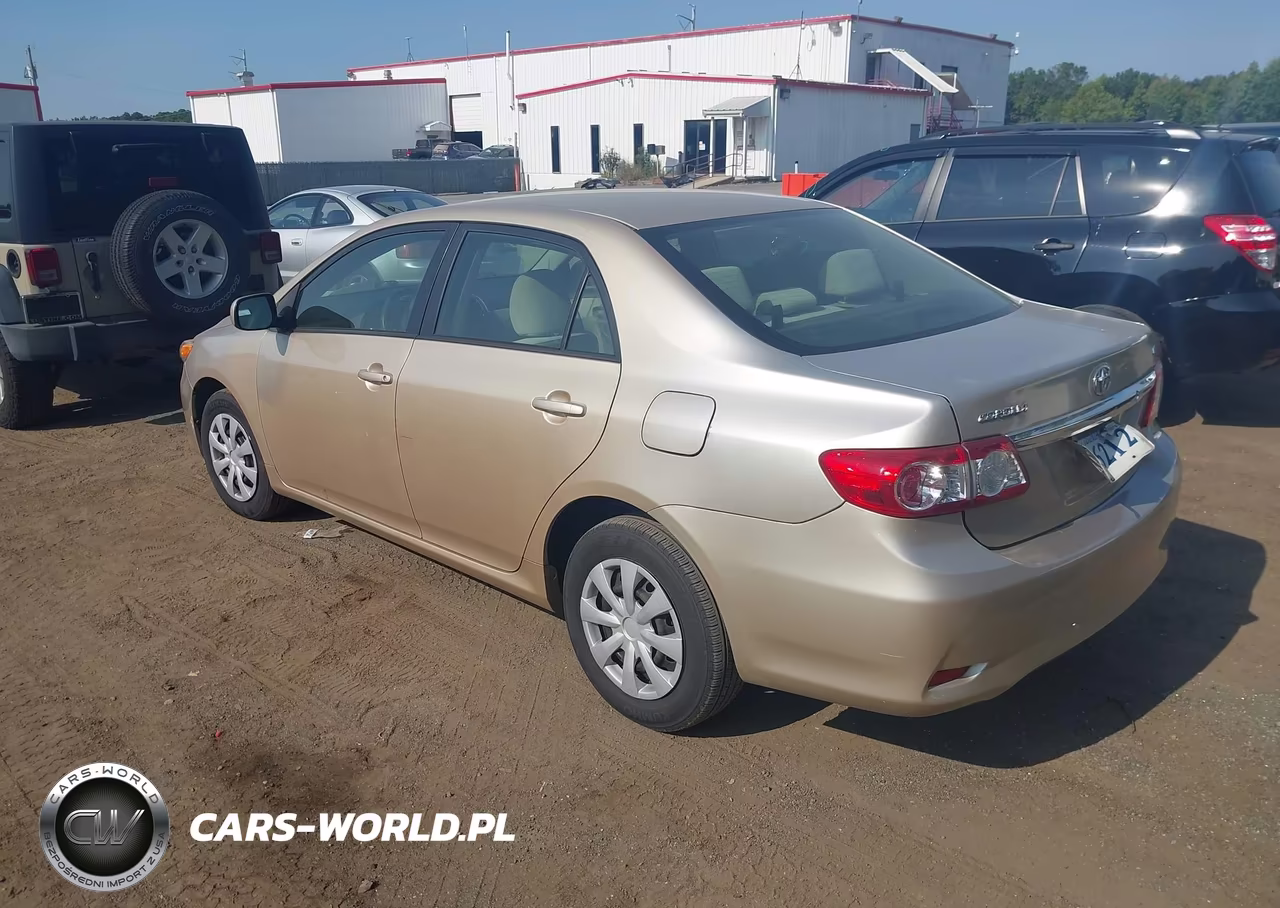 2011 Toyota Corolla Le VIN:JTDBU4EE6B9134437 - 3