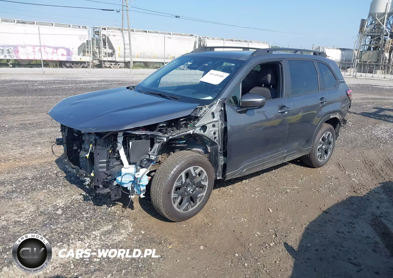 2025 Subaru Forester Premium VIN:JF2SLDBC5SH461912 - 2