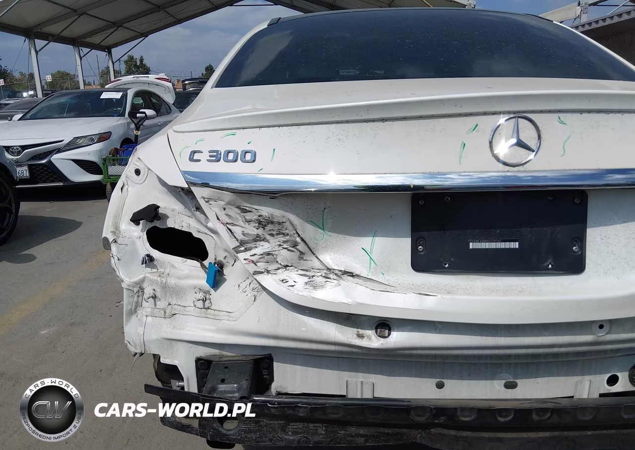 2017 Mercedes-Benz C 300 Sport VIN:55SWF4JB4HU179767 - 18
