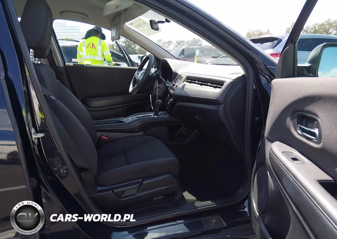 2019 Honda Hr-V Lx VIN:3CZRU5H30KG714677 - 5