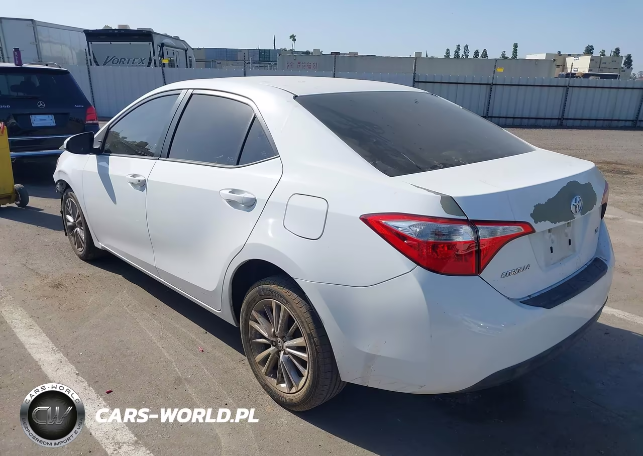 2014 Toyota Corolla Le Plus VIN:5YFBURHE5EP067076 - 3