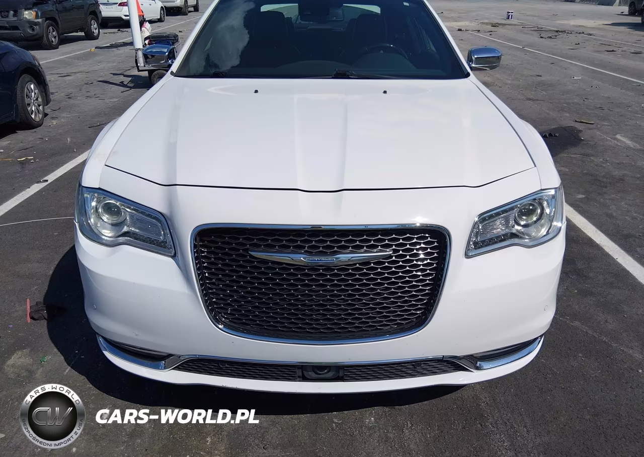 2018 Chrysler 300 Limited VIN:2C3CCAEG1JH120150 - 12