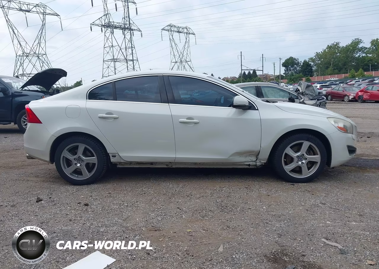 2012 Volvo S60 T5 VIN:YV1622FS2C2132849 - 13
