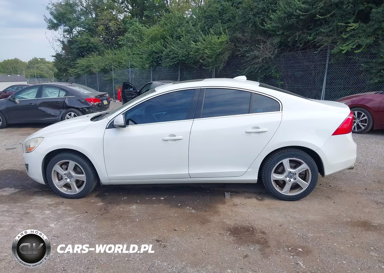 2012 Volvo S60 T5 VIN:YV1622FS2C2132849 - 14