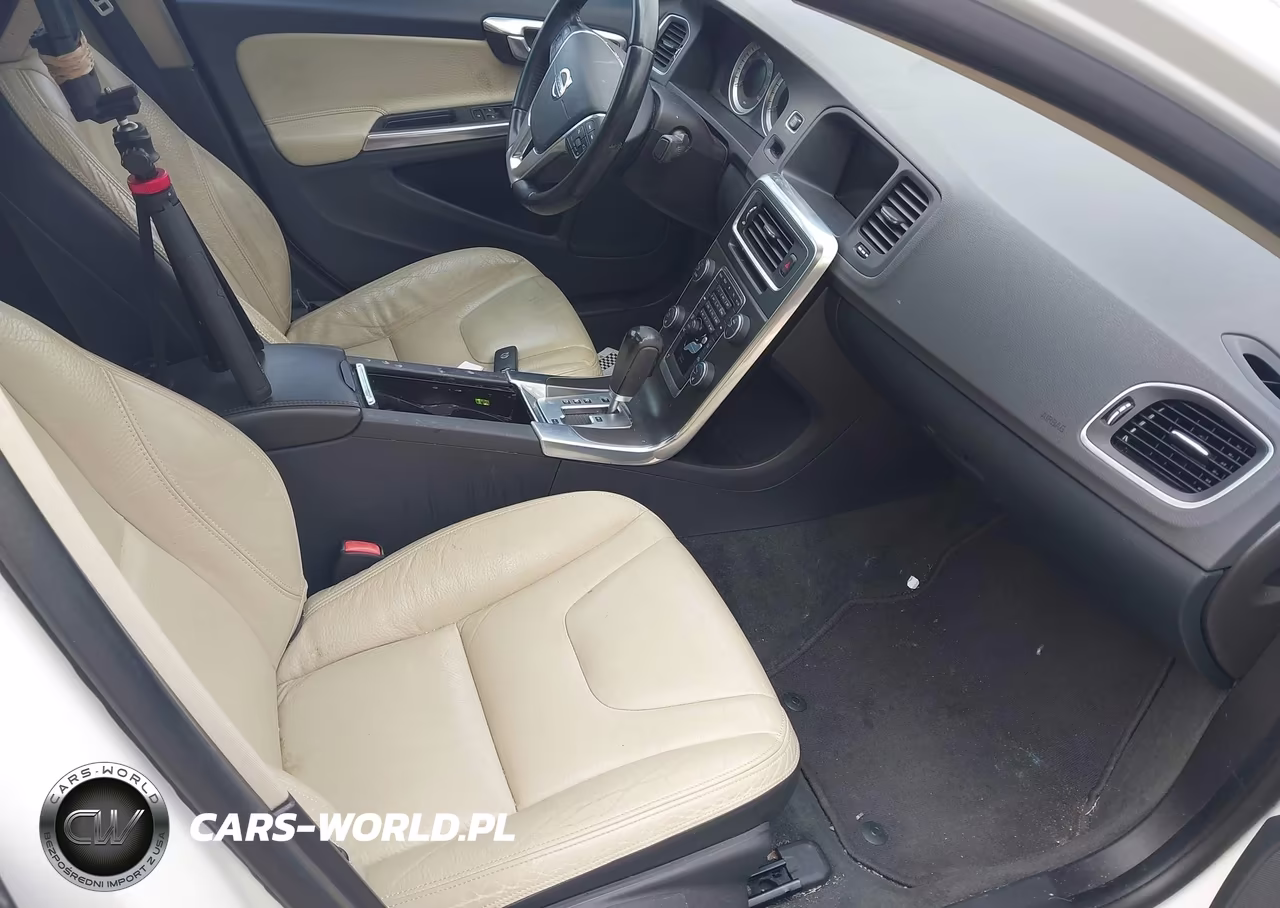 2012 Volvo S60 T5 VIN:YV1622FS2C2132849 - 5