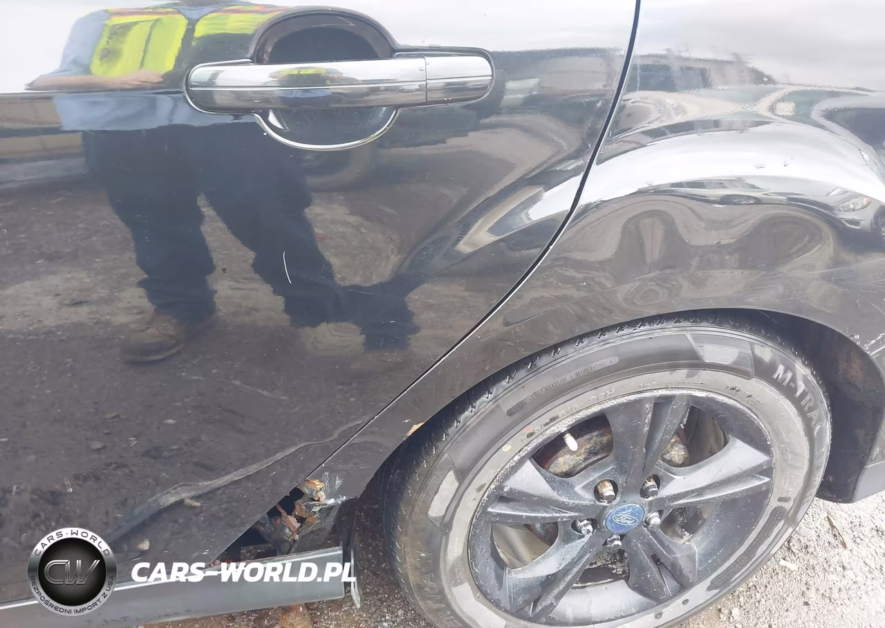 2014 Ford Focus Se VIN:1FADP3F22EL349342 - 18